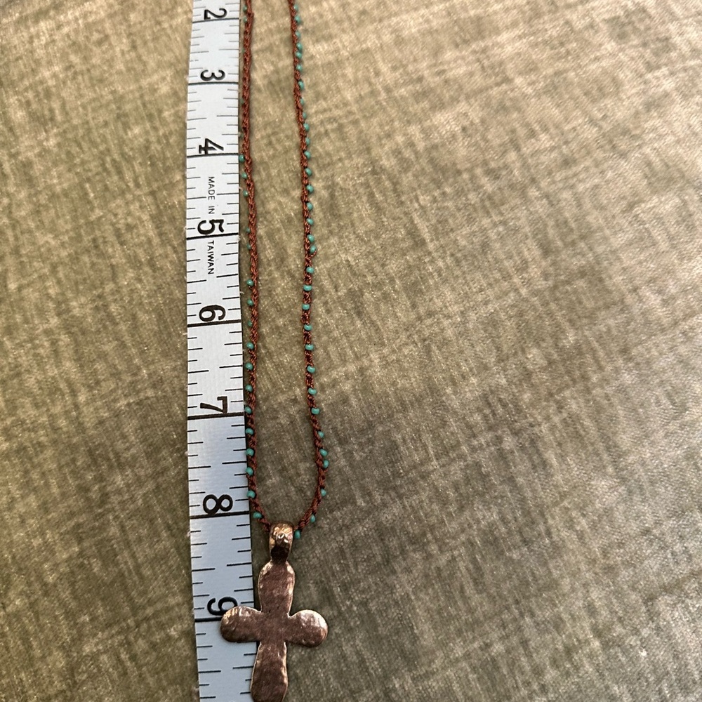 Boho Sundance Style Cross on hand crocheted necklace with turquoise beads - Picture 3 of 4